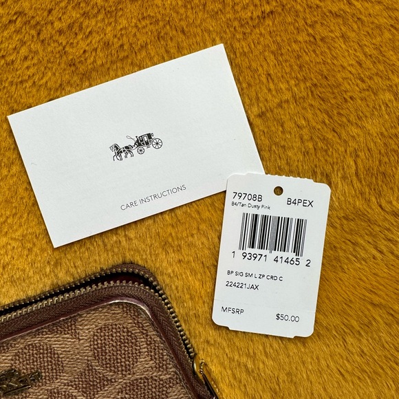 COACH Card Case - Picture 8 of 8